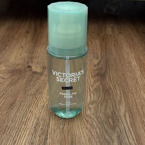 Victoria's Secret Fresh Fig Sage Perfume - Green